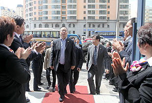 綠之韻集團(tuán)胡國(guó)安董事長(zhǎng)赴黑龍江、遼寧市場(chǎng)考察指導(dǎo)工作