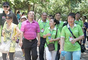 承偉人豪情壯志，共筑“綠之韻夢”——綠之韻營銷精英2013韶山紅色之旅