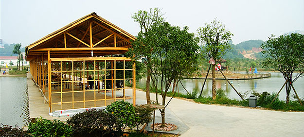 “擁抱自然，放飛夢想”——綠之韻集團組織全體員工開展2014年度春季郊游活動