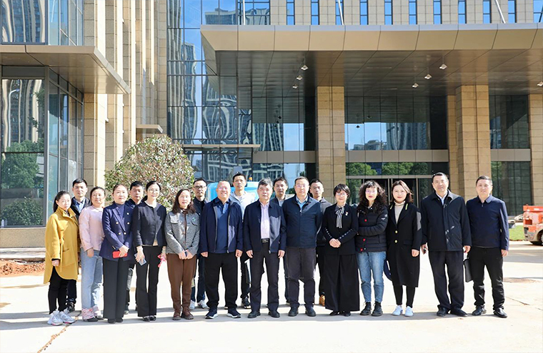 湖南省人大常委、致公黨湖南省委會副主委、秘書長田宗之一行蒞臨綠之韻中心調(diào)研