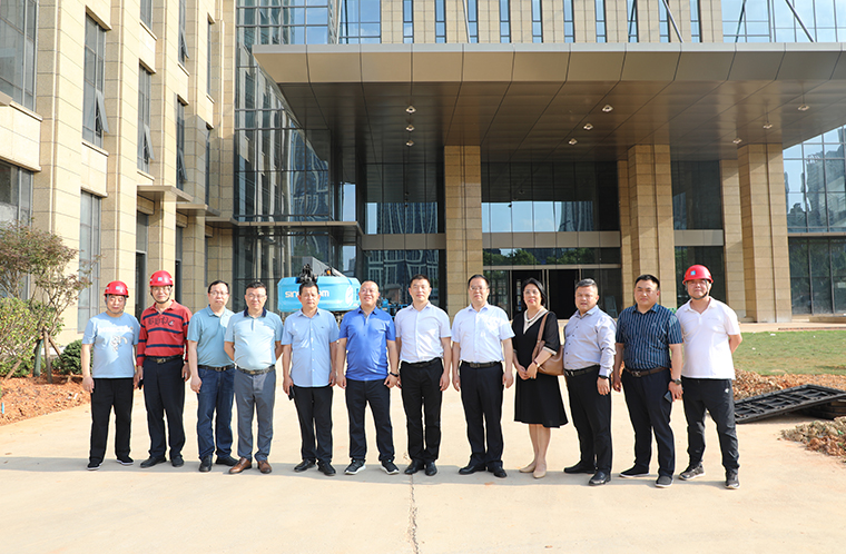 常德市西湖管理區(qū)黨委副書記、管委會主任吉海波一行蒞臨綠之韻中心走訪調研