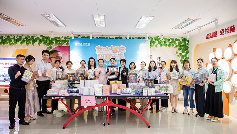 童心智啟 筑夢(mèng)未來(lái)丨綠之韻集團(tuán)祝大朋友小朋友們兒童節(jié)快樂(lè)