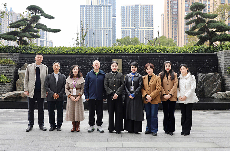 長(zhǎng)沙市政協(xié)副主席劉金文一行蒞臨綠之韻中心調(diào)研